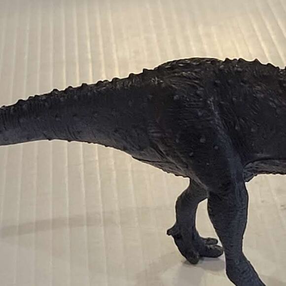 Battat Carnotaurus Dinosaur Figure Figurine Toy - Picture 6 of 15